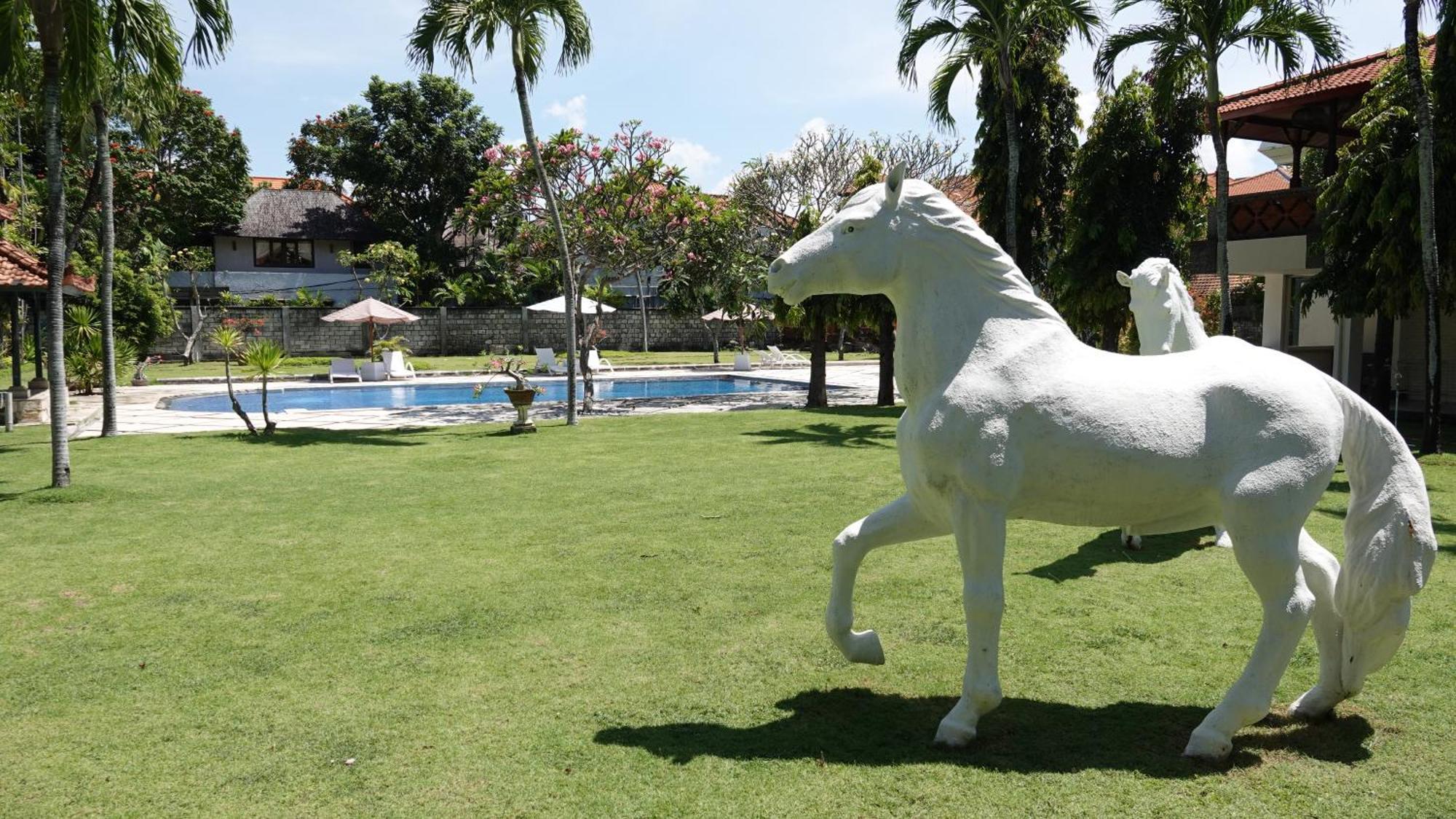 Bali Bungalo Hotel Kuta  Exterior photo