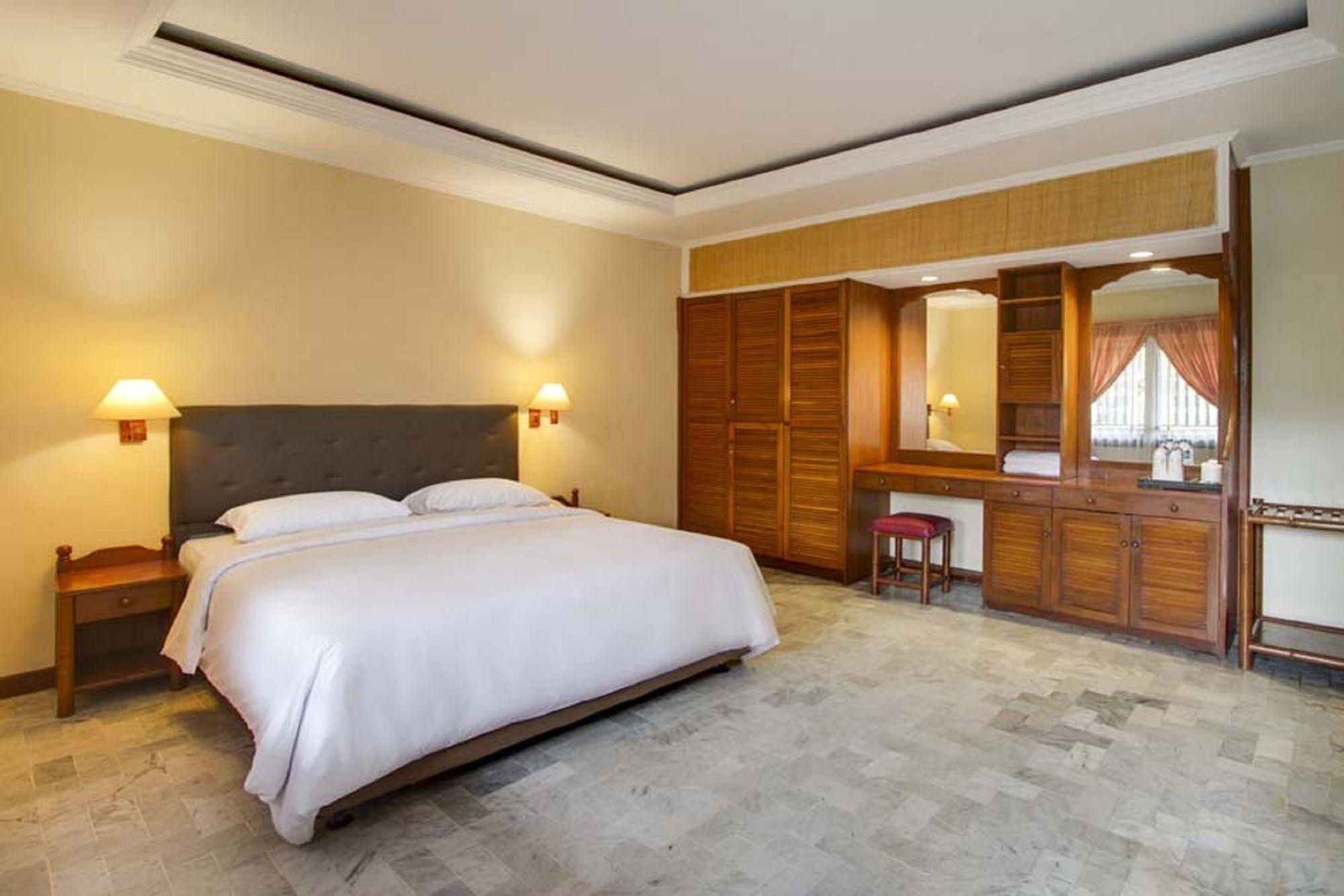 Bali Bungalo Hotel Kuta  Exterior photo